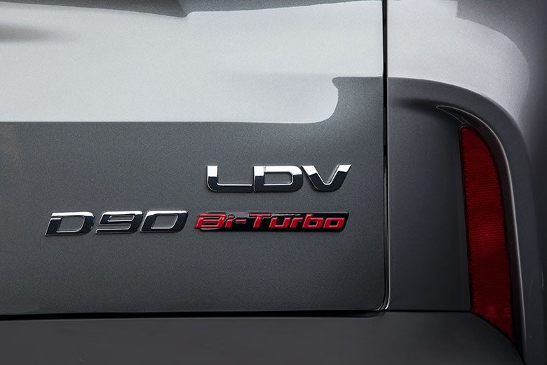 D90-performance-1
